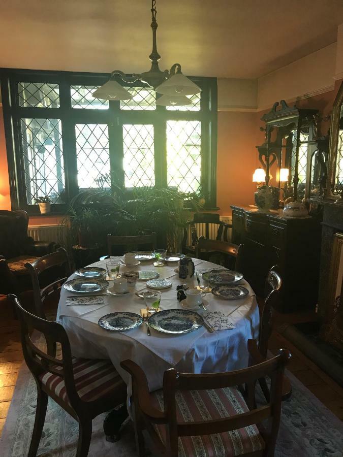 Harry'S Bed And Breakfast CBG Buitenkant foto